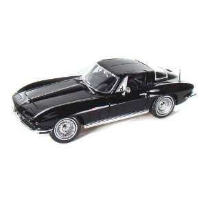  1965 Chevy Corvette 1/18 Black: Toys & Games