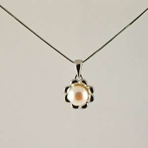  Blooming Pearl .925 Silver Necklace: Jewelry