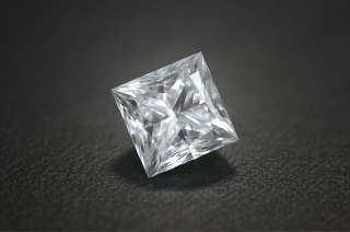 18 carat D/VS1 DEISNGER PRINCESS CUT CERTIFIED DIAMOND ENGAGEMENT 