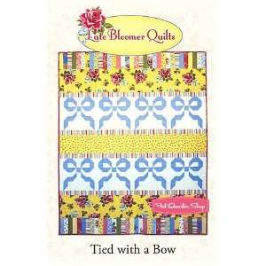   with a Bow Quilt Pattern   Late Bloomer Quilts: Arts, Crafts & Sewing