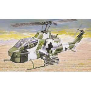  ITALERI   1/72 AH1W Super Cobra Helicopter (Plastic Models 