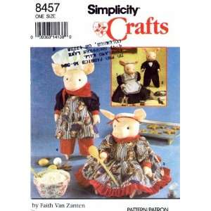   8457 Crafts Sewing Pattern Pigs & Clothes Arts, Crafts & Sewing