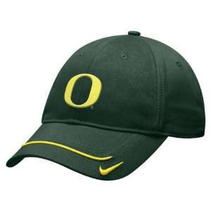  Oregon Ducks Nike Turnstile Adjustable Hat: Sports 