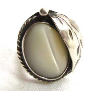 Vintage Sterling Silver MOP Mother of Pearl Flower RING  