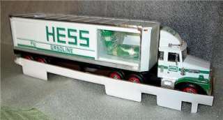 Hess 1987 Toy Truck Bank Tractor Trailer w/ Oil Barrels w/ Box 
