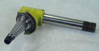 NEW JOHN DEERE FRONT AXLE SPINDLE RH/LH AT76758  