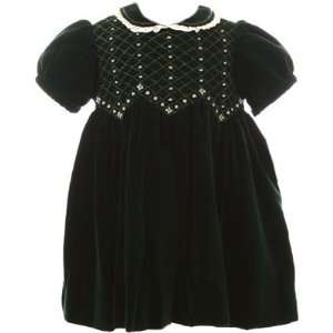  II: Carriage Boutiques Holiday Green Velveteen Smocked 