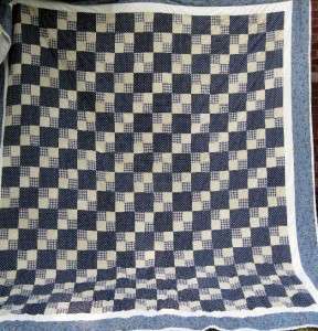 BOLD NAVY BLOCK PATCHWORK HOLIDAY VINTAGE QUILT ~ NICE  