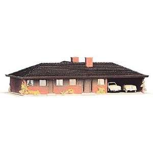  Heljan HO Ranch House w/Attached Garage Kit Toys & Games