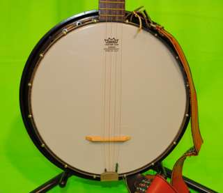 Chicago 5 String Banjo w/ Case vintage, great condition LOOK  