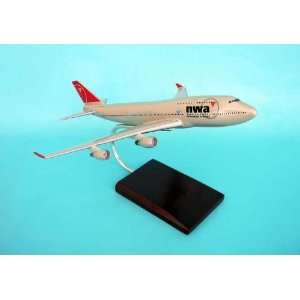  Northwest Airlines B747 400 Model Airplane Toys & Games