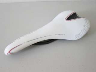 Selle Italia SLR carbonio saddle White carbon rails   125 grams  