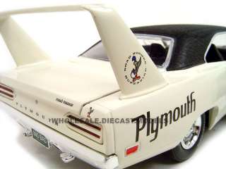   new 1:18 scale diecast 1970 Plymouth Superbird Chase Car by ERTL