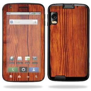   Vinyl Skin Decal Cover for Motorola Atrix 4G Cell Phone   Knotty Wood