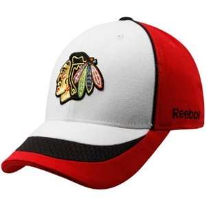 Mens Chicago Blackhawks Red White Structured Flex Fit Hat:  