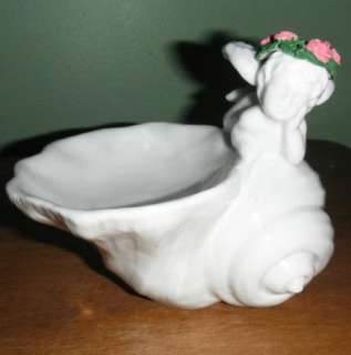 Ceramic Glazed Cherub Angel On Shell Soap Dish Sea Shell  