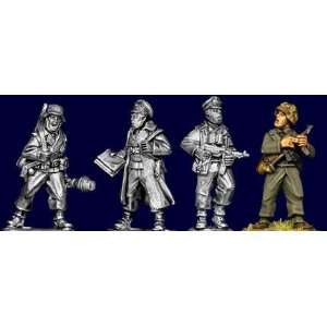    Artizan Designs WWII 28mm: Panzer Lehr Command (4): Toys & Games