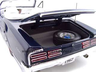 1967 PONTIAC GTO CONVT BLUE 124 DIECAST MODEL  