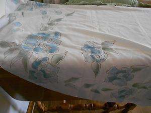 Lovely Vintage Shabby Chic Blue Cabbage Rose Oblong Tablecloth  