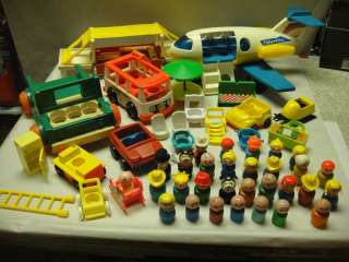 VINTAGE FISHER PRICE LITTLE PEOPLE PLAYSET LOT 30 FIGURES PLANE CAR 