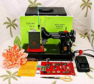 VIDEO See Her Sew GORGEOUS Scroll Plate Singer Featherweight 221 