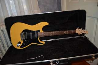 LEGACY SPECIAL ELECTRIC GUITAR, USA MADE WITH CASE.  