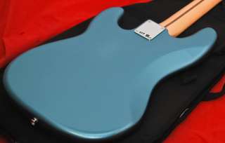 New Fender ® Standard Precision Bass®, P Bass, Lake Placid Blue 
