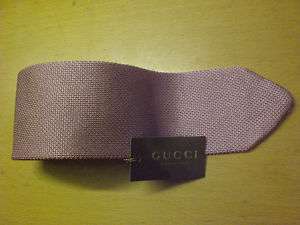 GUCCI Krawatte 100% Seide Made in Italy sehr raffiniert  
