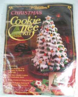 Wilton Christmas Cookie Tree Kit Cutters Graduated Tree  