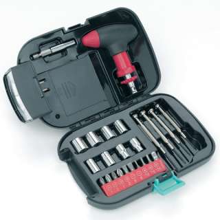 Trailworthy 25  Piece Tool Kit with Flashlight   NEW  