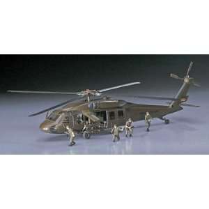    Hasegawa 1/72 UH 60A Black Hawk Helicopter Model Kit Toys & Games