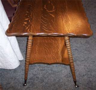 Quartersawn Oak Parlor Table Center Table with turned legs  